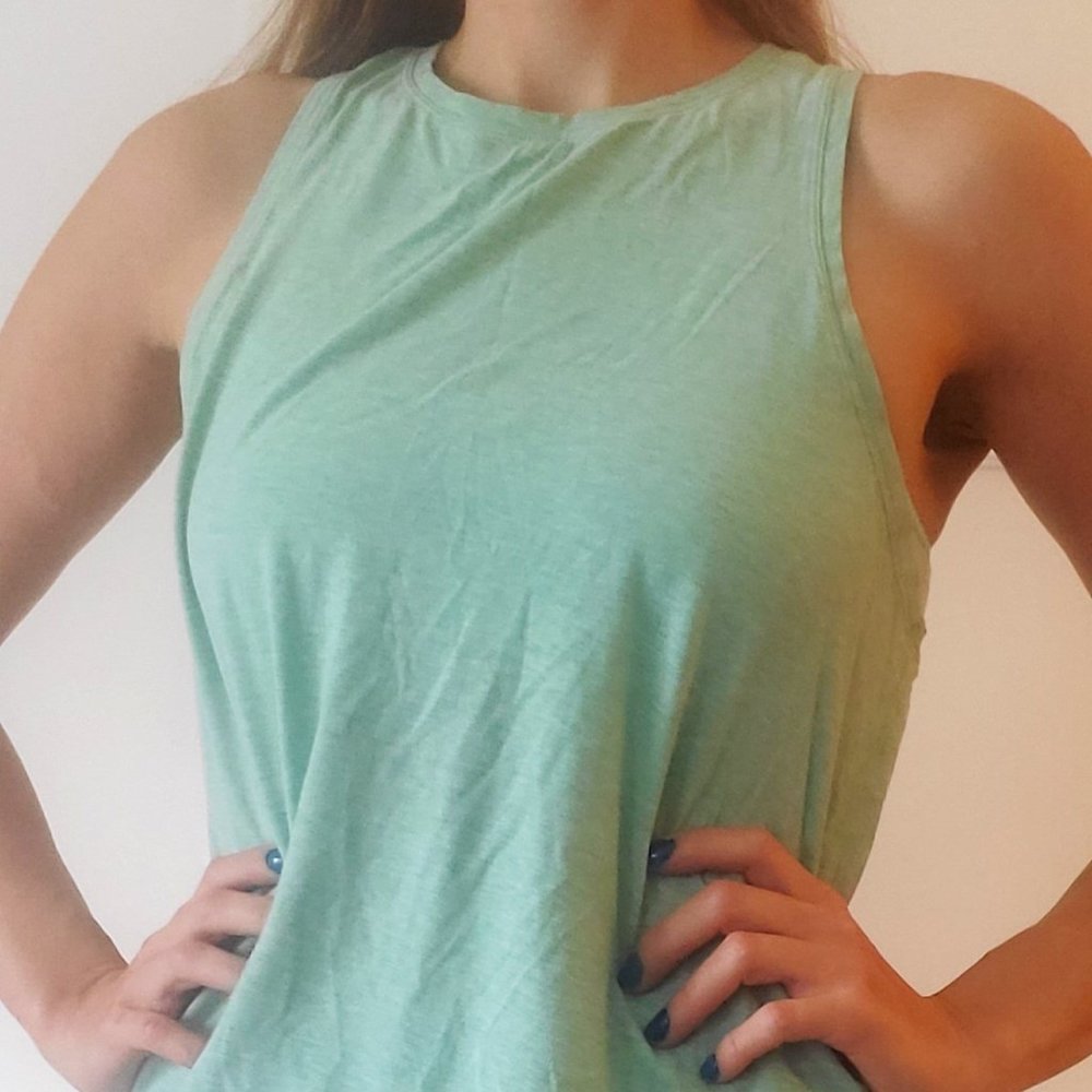 Lululemon Tank Top 4 Open Back Yoga Small Shirt